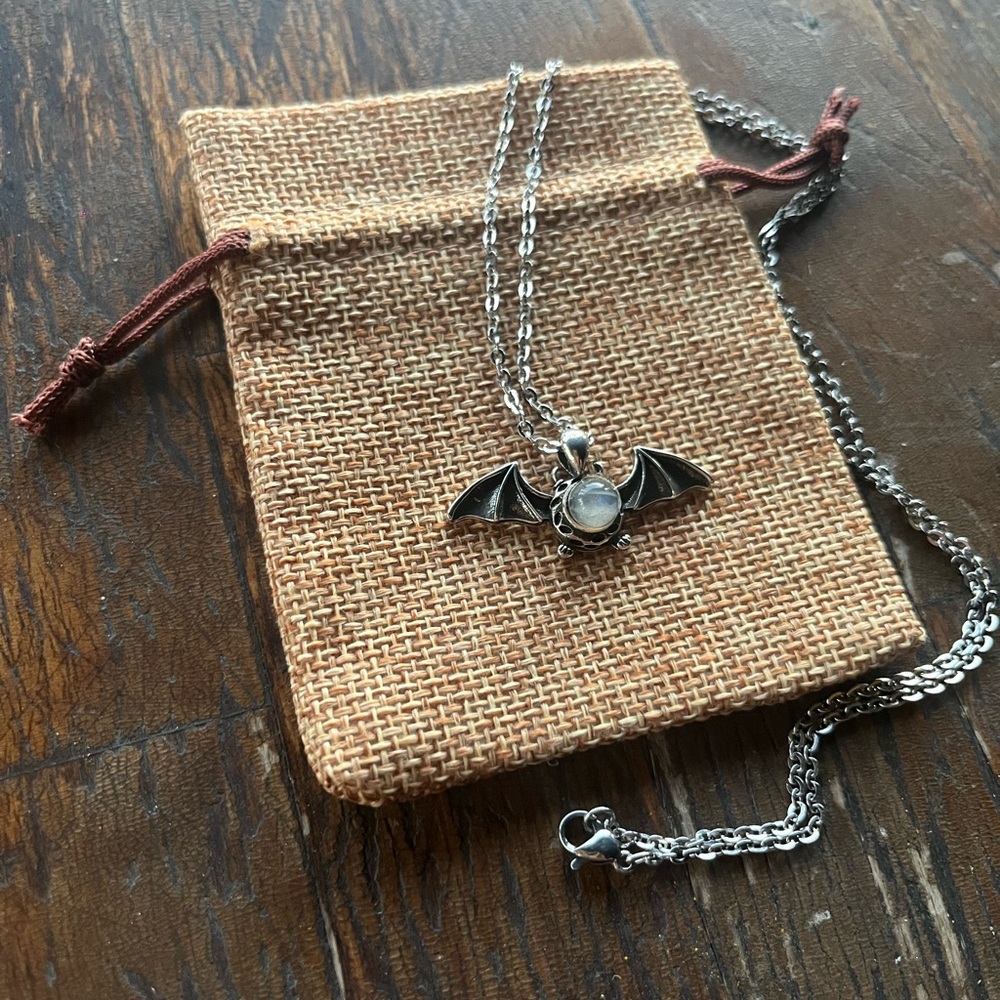 Gothic Necklace Halloween Necklace Labradorite Pendant Bat Charm Gothic Jewelry - Picture 2 of 3